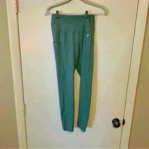 Gymshark Mint Green Workout Leggings Size Small - Picture 1 of 4